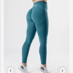 Alphalete Amplify Leggings